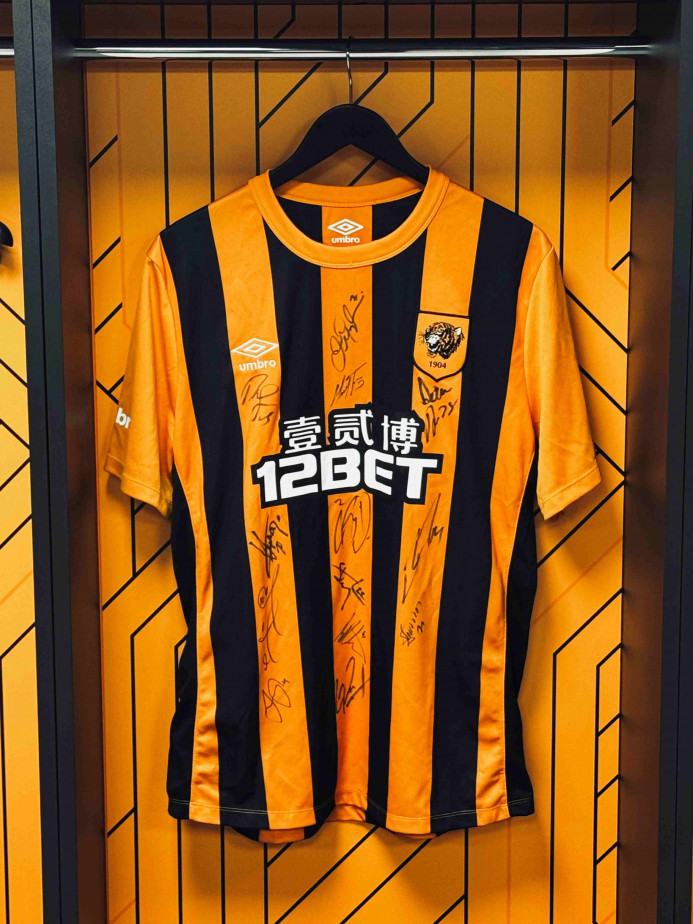 2014/15 Squad Signed Home Shirt